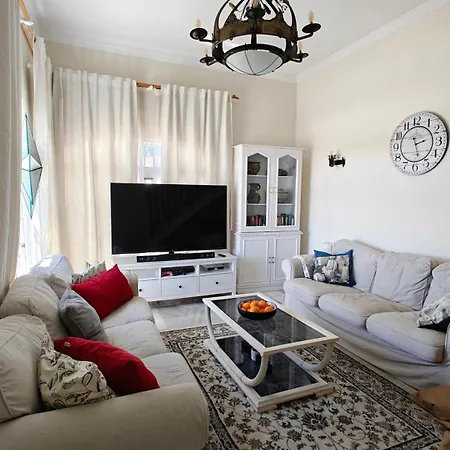 Narnia, 3br With Private Swimming Pool And A Sauna