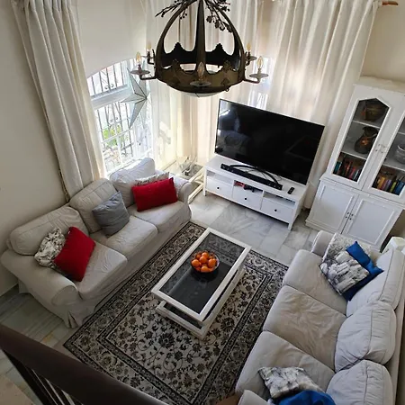 Narnia, 3br With Private Swimming Pool And A Sauna